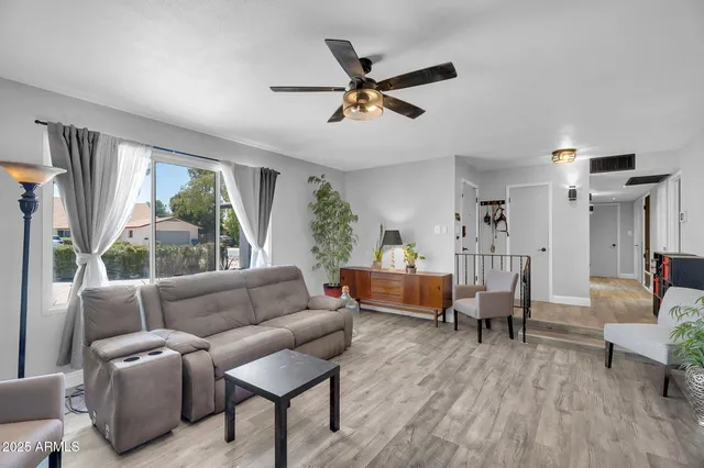 $469,900 | 122 East Hermosa Drive, Tempe, AZ 85282