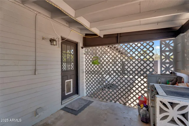 $469,900 | 122 East Hermosa Drive, Tempe, AZ 85282