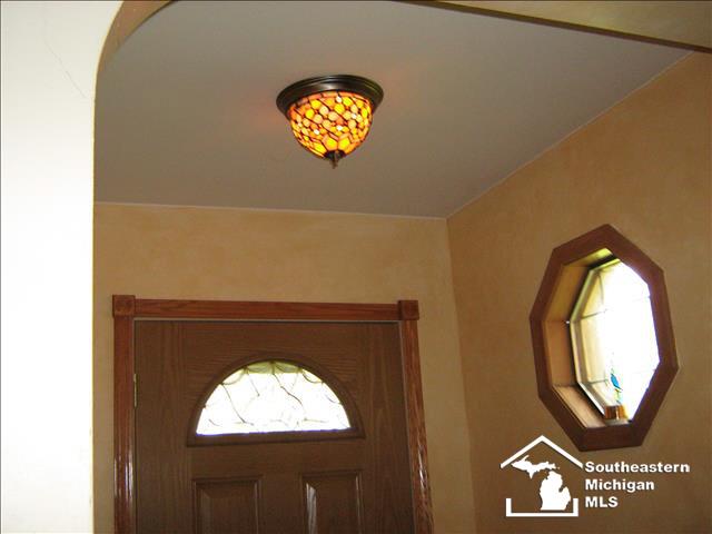 2880 Newport Road Newport, MI 48166 - Photo 8 of 8 NICE FRONT ENTRANCE