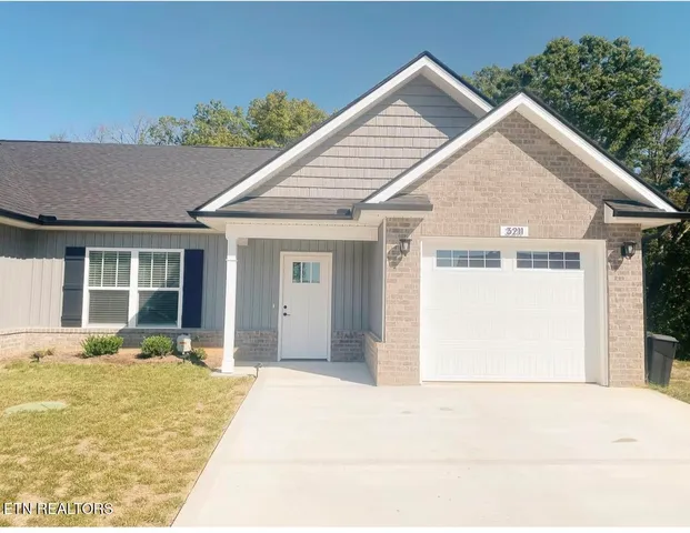 $2,000 | 3202 Bandon Dunes Way, Knoxville, TN 37931