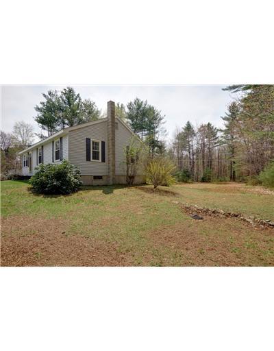 37 Tapley Road Buxton, ME 04093 - Photo 3 of 25 Facade/Exterior Front.