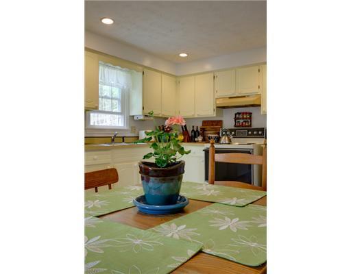 37 Tapley Road Buxton, ME 04093 - Photo 5 of 25 Kitchen.