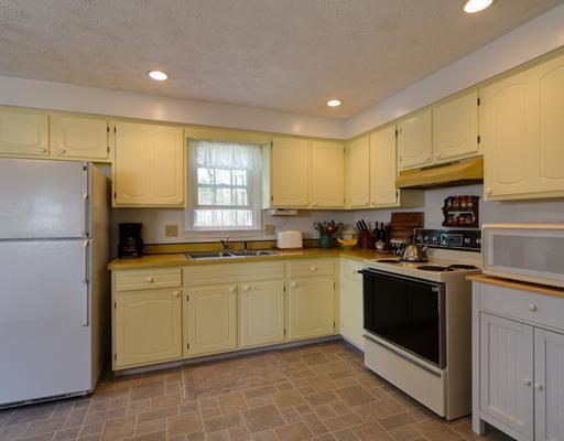 37 Tapley Road Buxton, ME 04093 - Photo 6 of 25 Kitchen.