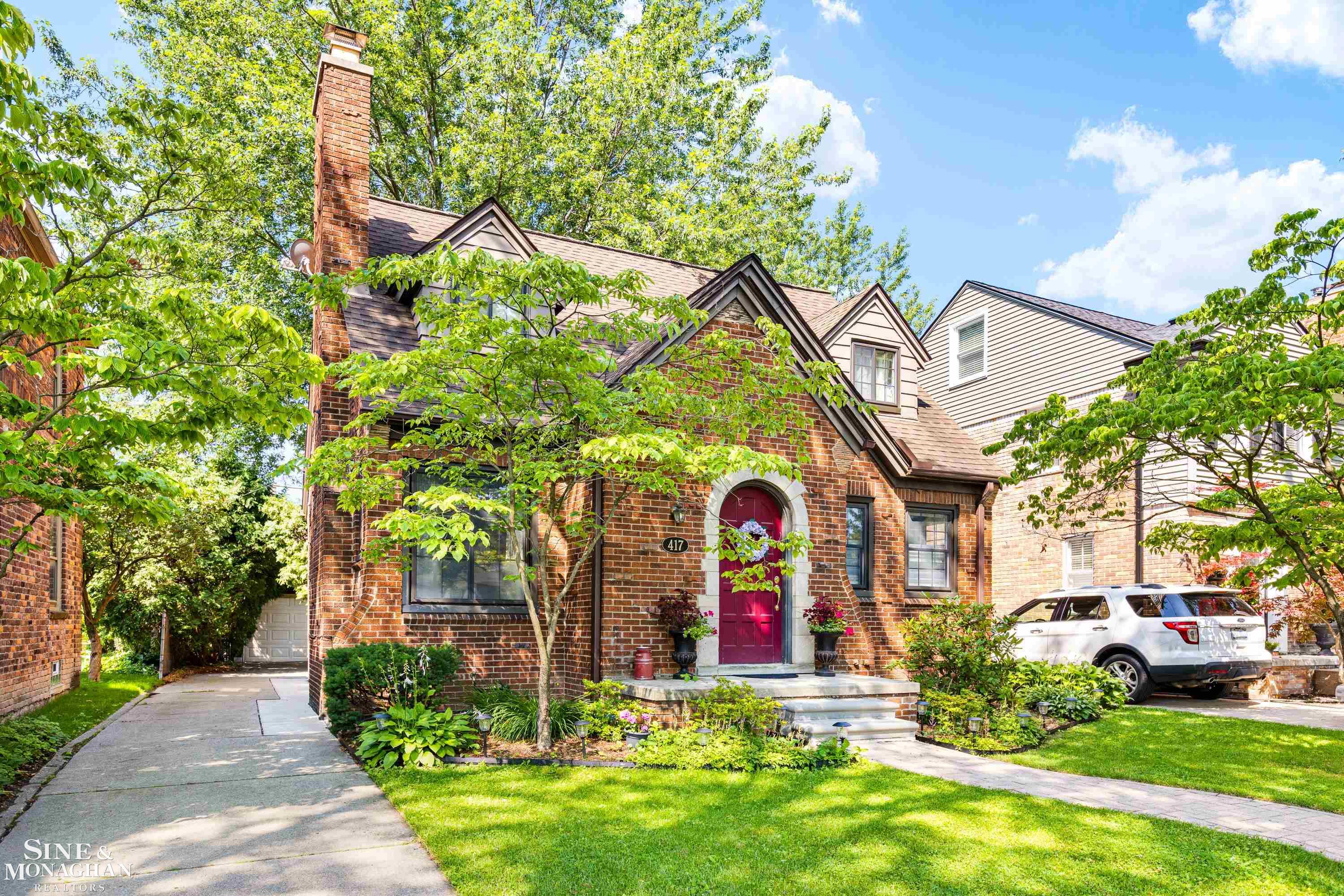 417 Moran Road Grosse Pointe, MI 48236 - Photo 2 of 40 50115162-1.JPG