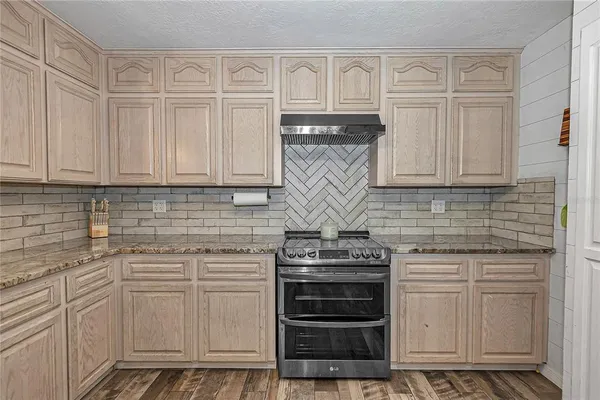 $378,000 | 1152 Southeast 42nd Avenue, Ocala, FL 34471