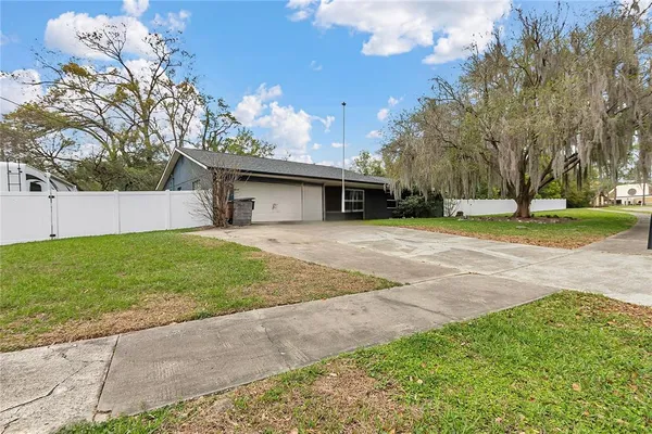 $378,000 | 1152 Southeast 42nd Avenue, Ocala, FL 34471