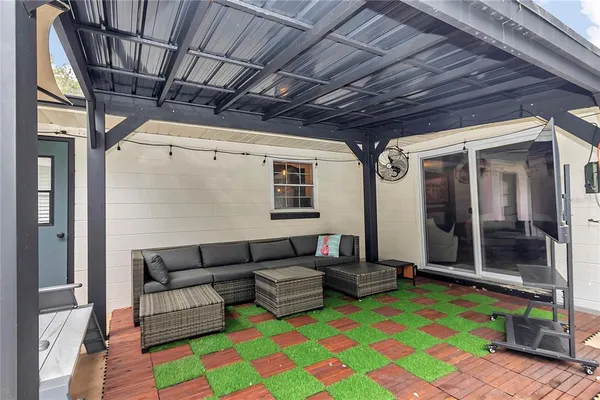 $378,000 | 1152 Southeast 42nd Avenue, Ocala, FL 34471