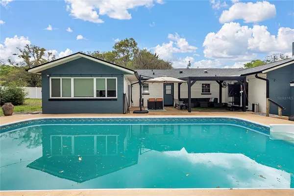 $378,000 | 1152 Southeast 42nd Avenue, Ocala, FL 34471