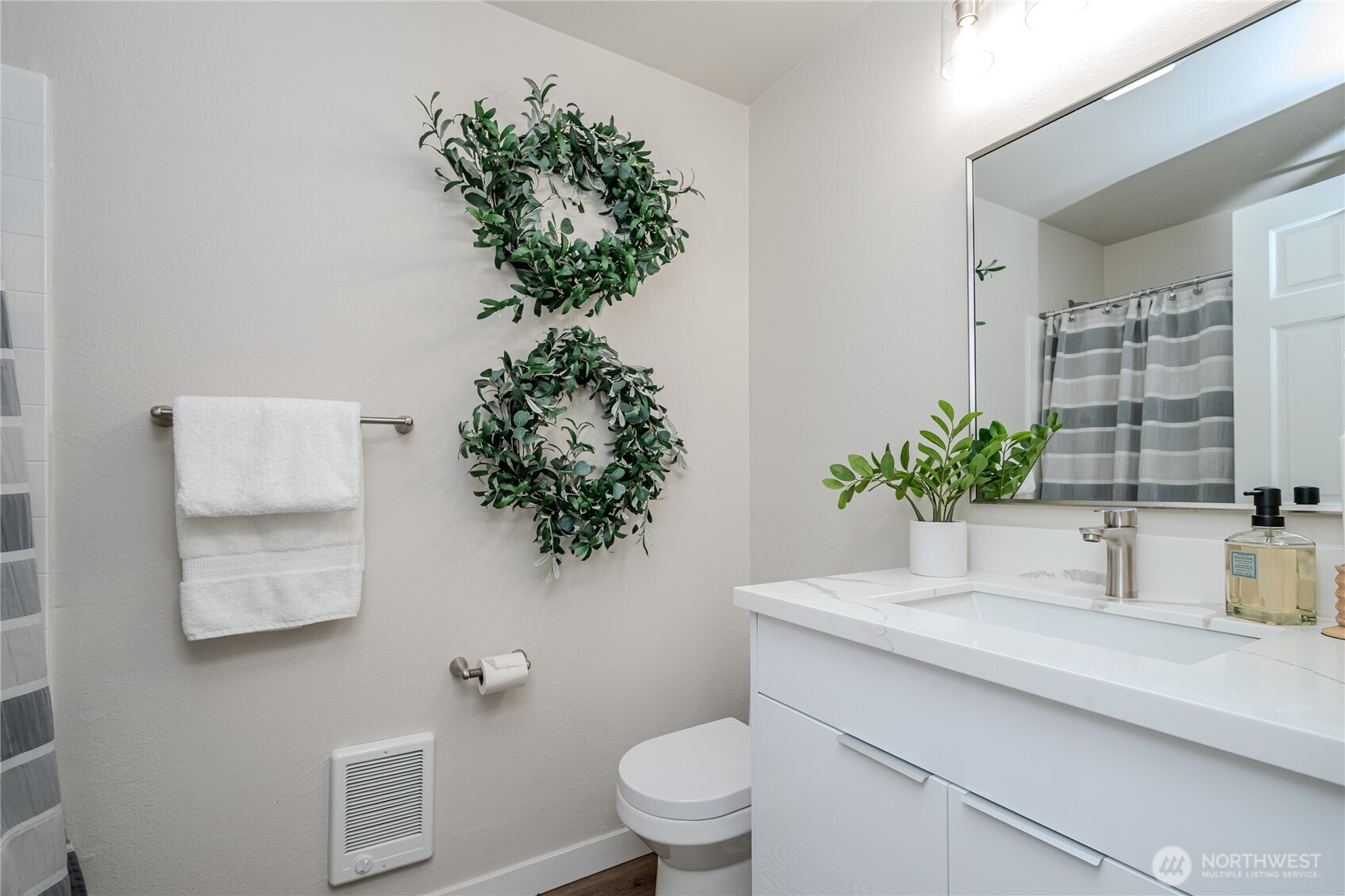 1121 Military Road East Tacoma, WA 98445 - Photo 22 of 28 Gallery Image 22