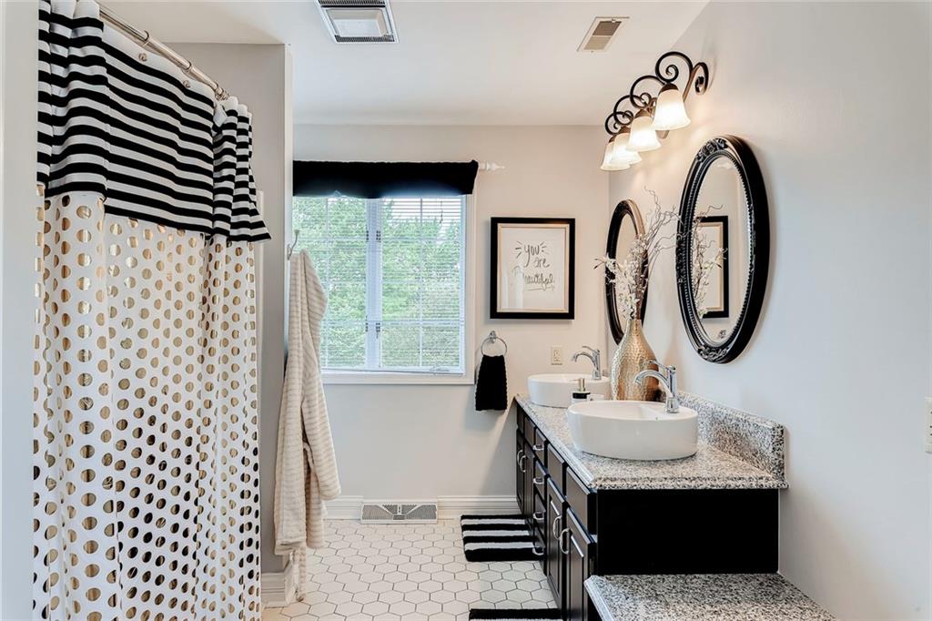4370 North Riverside Drive Columbus, IN 47203 - Photo 29 of 32