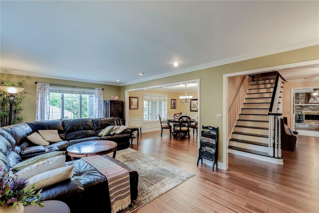 4370 North Riverside Drive Columbus, IN 47203 - Photo 6 of 32