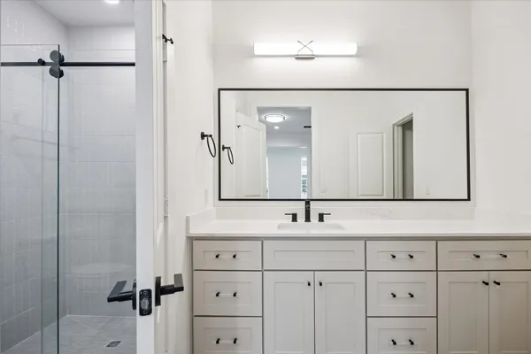 $835,000 | 947 Blackshire Lane, Houston, TX 77055