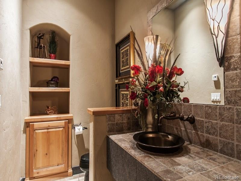 4460 Hilltop Road Evergreen, CO 80439 - Photo 17 of 23 Gallery Image 17