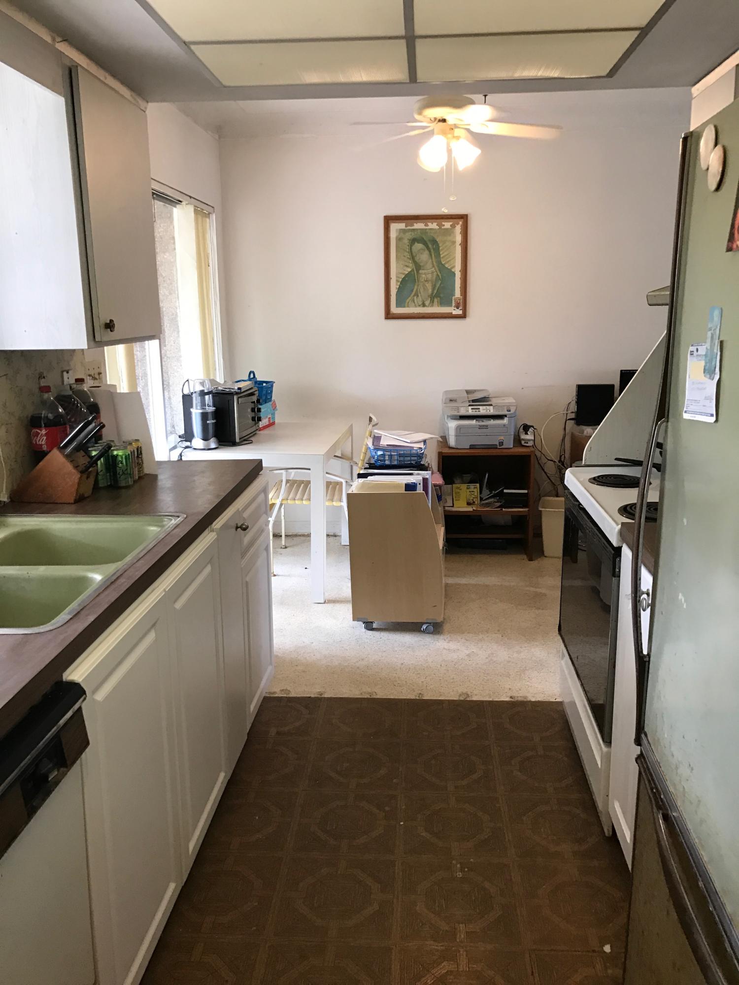 500 West Conference Drive Boca Raton, FL 33486 - Photo 12 of 25 Unit 1 kitchen / dining