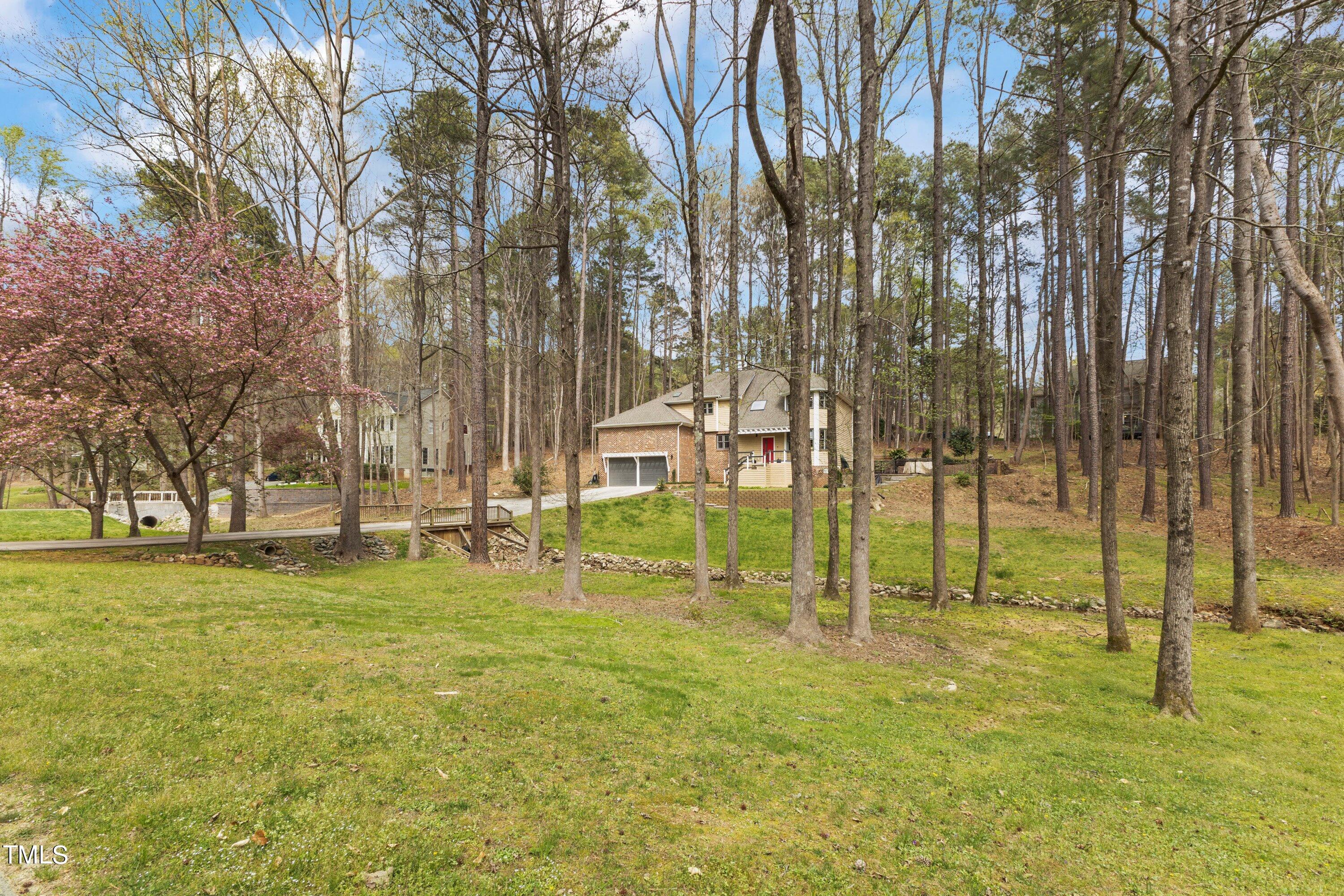 6204 Trevor Court Raleigh, NC 27613 - Photo 4 of 68 04-6204 Trevor Ct20240401_0006