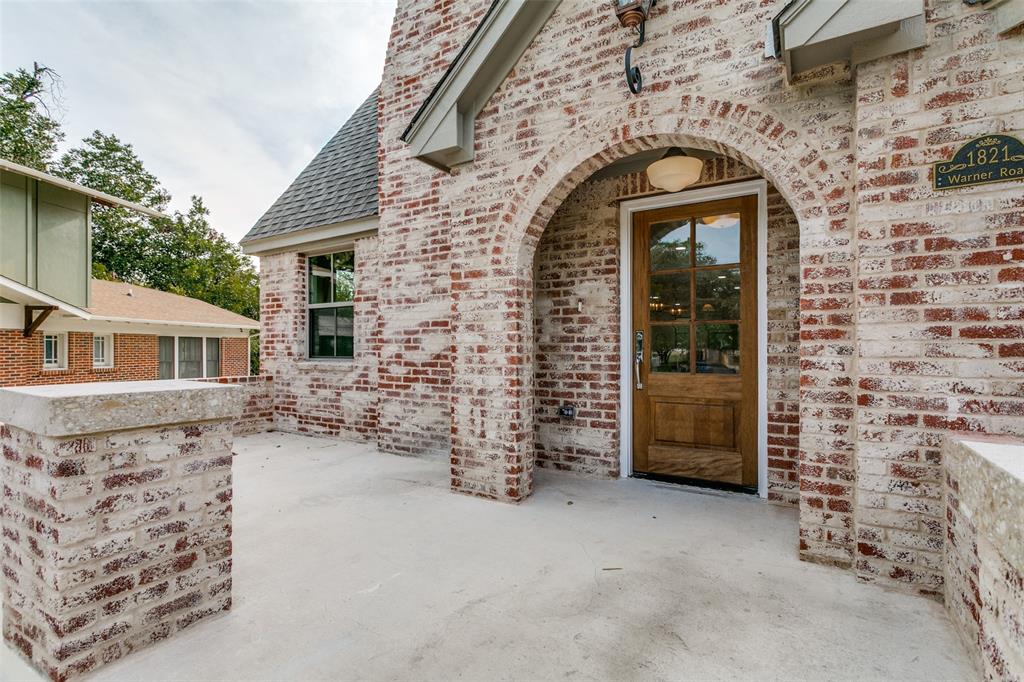 1821 Warner Road Fort Worth, TX 76110 - Photo 3 of 25 Gallery Image 3