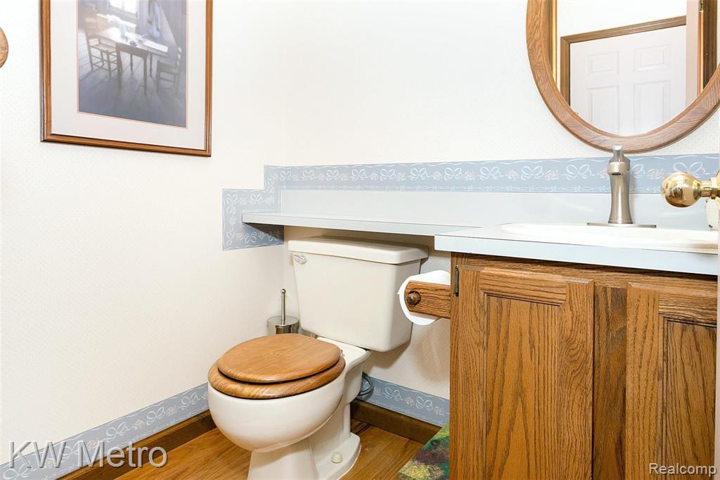 828 Ten Point Drive Rochester Hills, MI 48309 - Photo 15 of 56