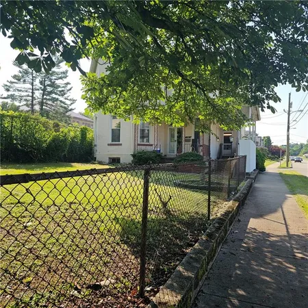 $105,000 | 52 South Mt Vernon Avenue, Uniontown, PA 15401