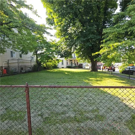 $105,000 | 52 South Mt Vernon Avenue, Uniontown, PA 15401