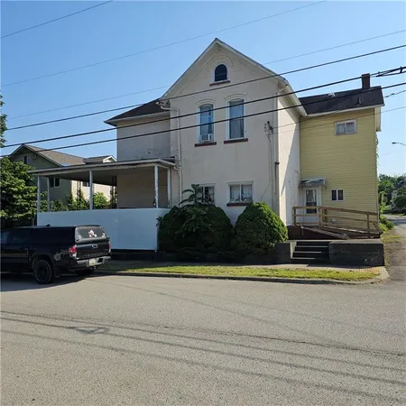 $105,000 | 52 South Mt Vernon Avenue, Uniontown, PA 15401