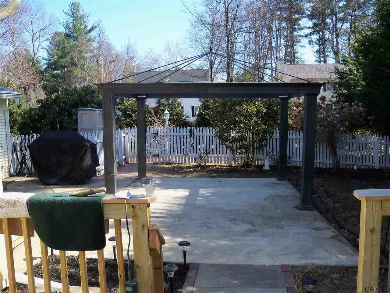 488 Dawson Road Bethlehem, NY 12054 - Photo 18 of 20 Photo 18