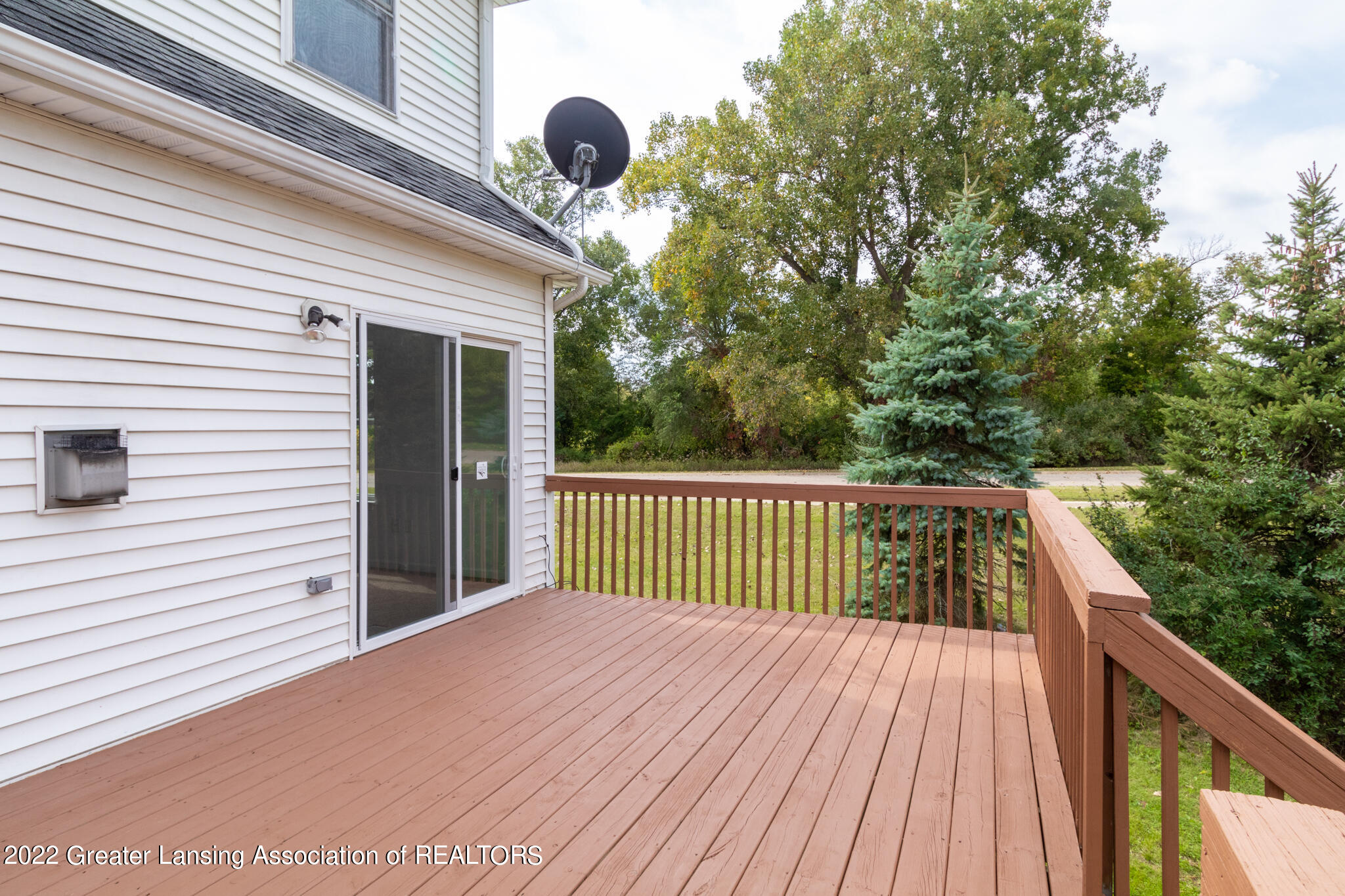 724 West Windward Way Perry, MI 48872 - Photo 46 of 47 back porch