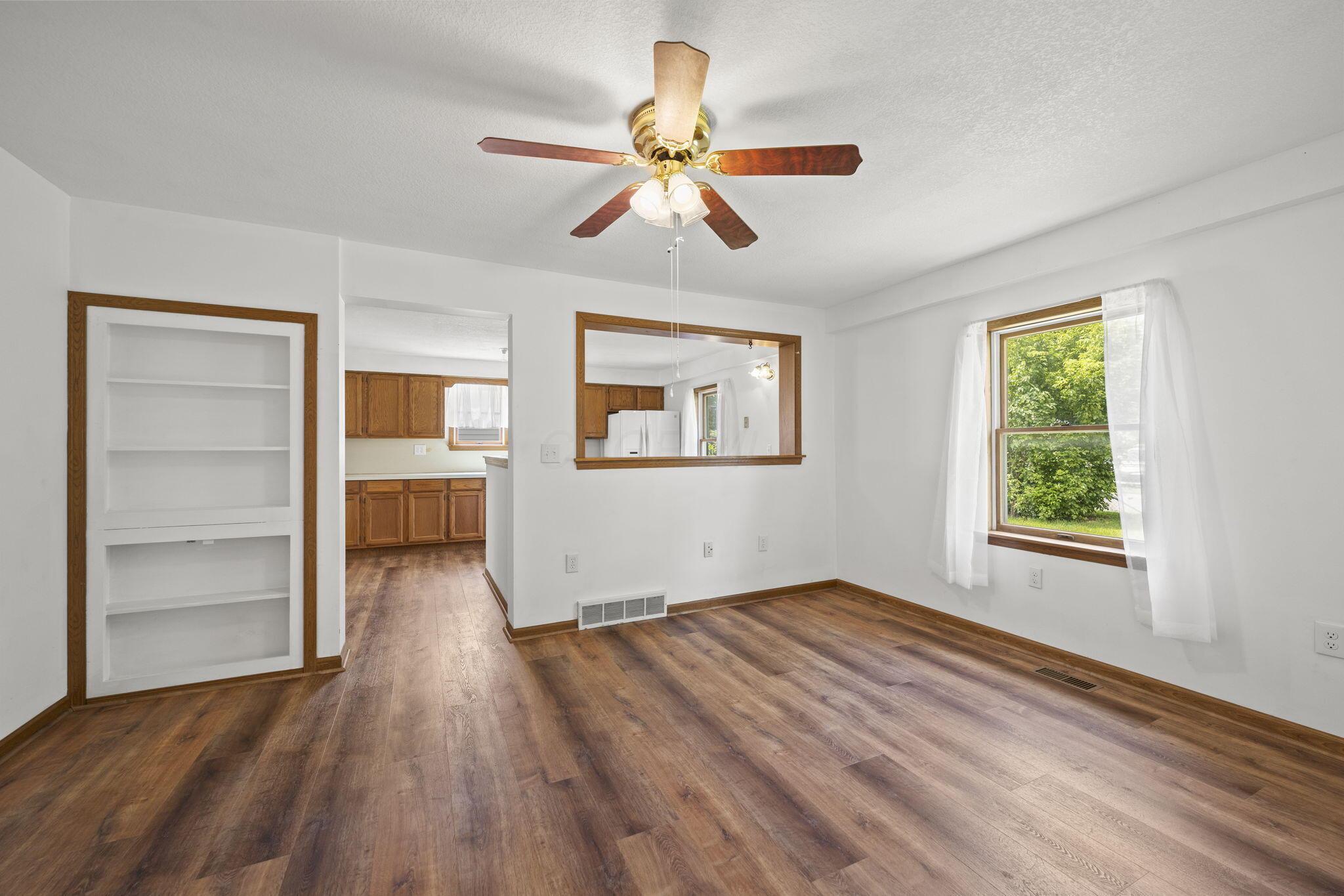 175 South 5th Street Newark, OH 43055 - Photo 8 of 50 Dining Room