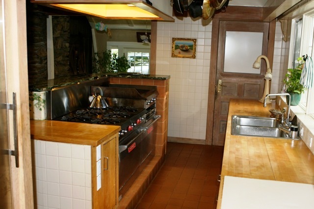 295 W Road Alford, MA 01266 - Photo 10 of 37 Kitchen