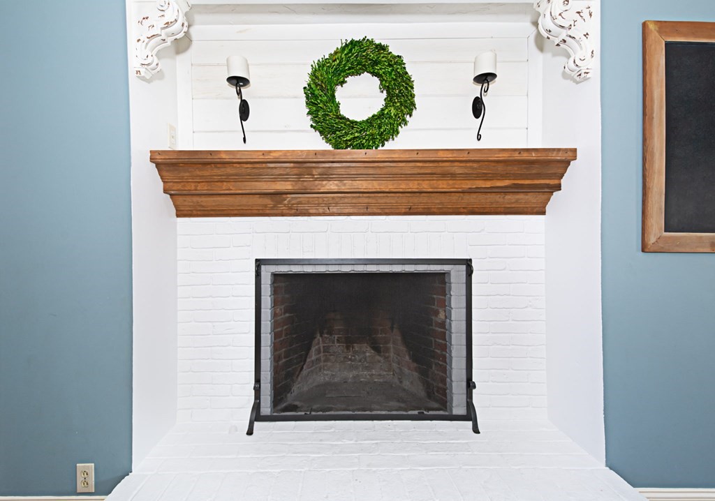 508 Adams Road Oakham, MA 01068 - Photo 9 of 42