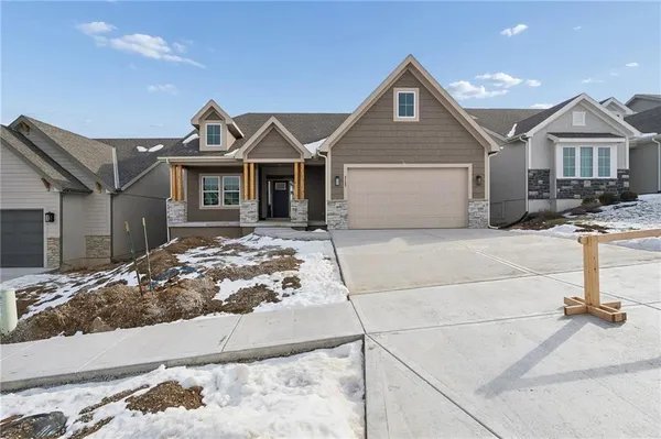 $519,950 | 2157 Black Walnut Drive, Liberty, MO 64068