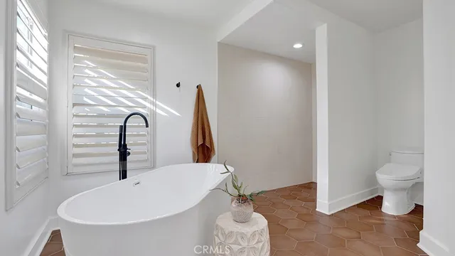 $2,000,000 | 31682 Via Coyote, Coto de Caza, CA 92679