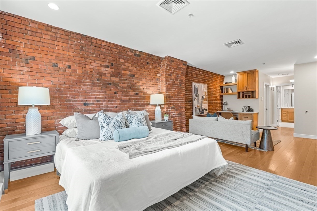 343 Commercial Street, Unit 212 Boston, MA 02109 - Photo 14 of 41