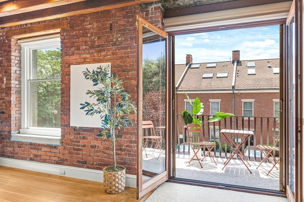 343 Commercial Street, Unit 212 Boston, MA 02109 - Photo 6 of 41