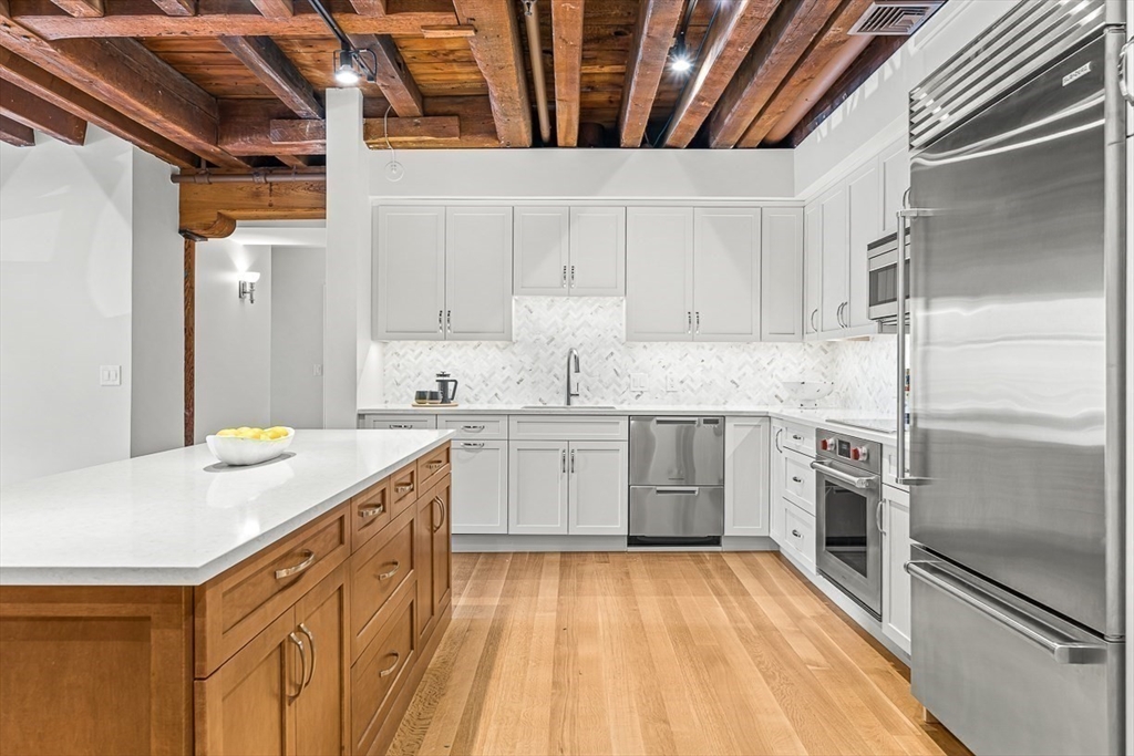 343 Commercial Street, Unit 212 Boston, MA 02109 - Photo 10 of 41