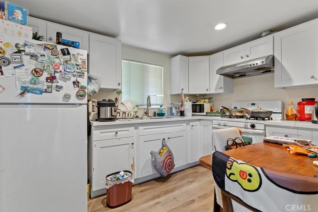 560 La Seda Road La Puente, CA 91744 - Photo 13 of 22 Left ADU unit