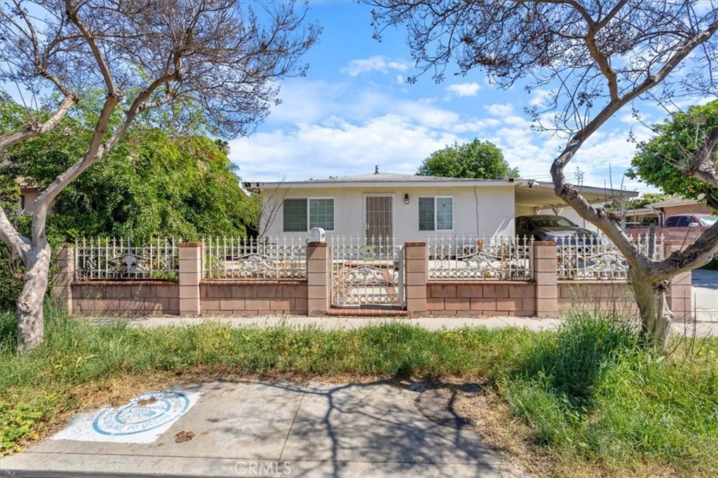 560 La Seda Road La Puente, CA 91744 - Photo 2 of 22 Street View