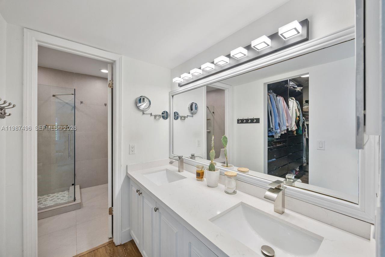 12825 Southwest 116th Street Miami, FL 33186 - Photo 19 of 64 Double Sink