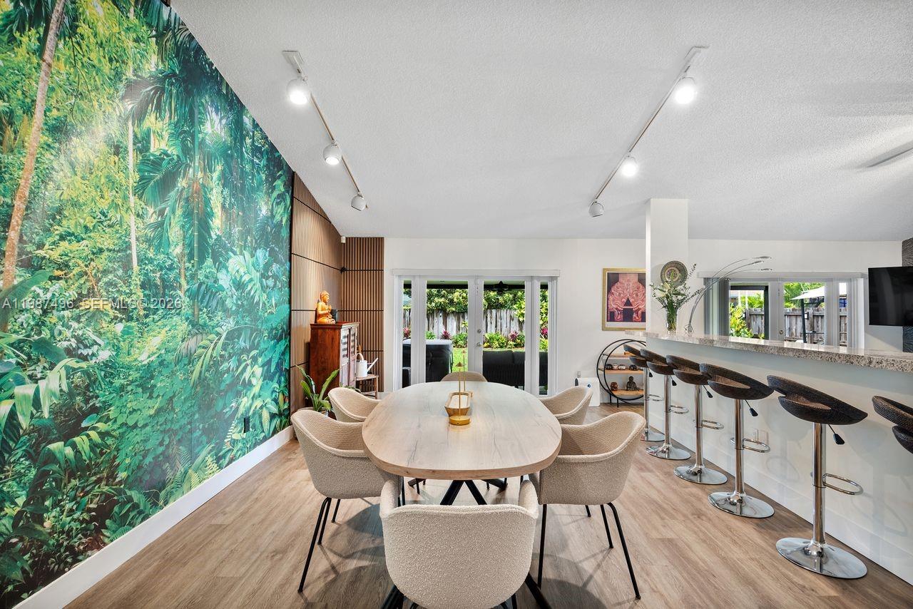 12825 Southwest 116th Street Miami, FL 33186 - Photo 4 of 64 Dining Bar