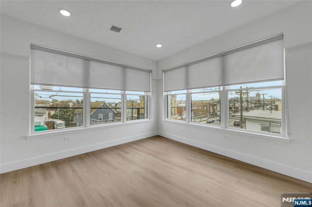 255 Ridge Road, Unit 301 Lyndhurst, NJ 07071 - Photo 13 of 24