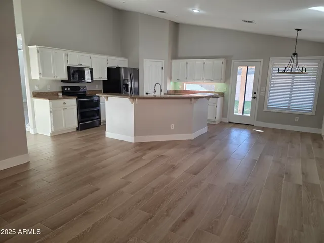 $2,900 | 2718 North Linda Circle, Mesa, AZ 85213