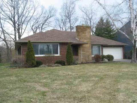 22601 Meridian Road Grosse Ile, MI 48138 - Photo 1 of 7 817759.JPG