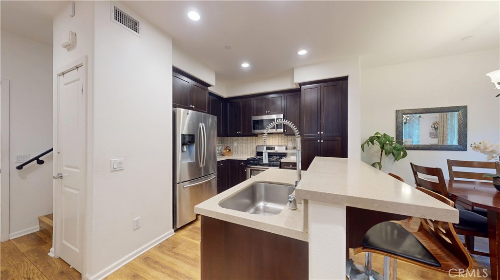 10351 Diamond Pacoima, CA 91331 - Photo 8 of 43