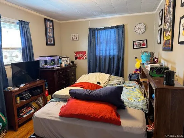 $2,350 | 223 Hudson Street, Unit 2, Cornwall-on-Hudson, NY 12520