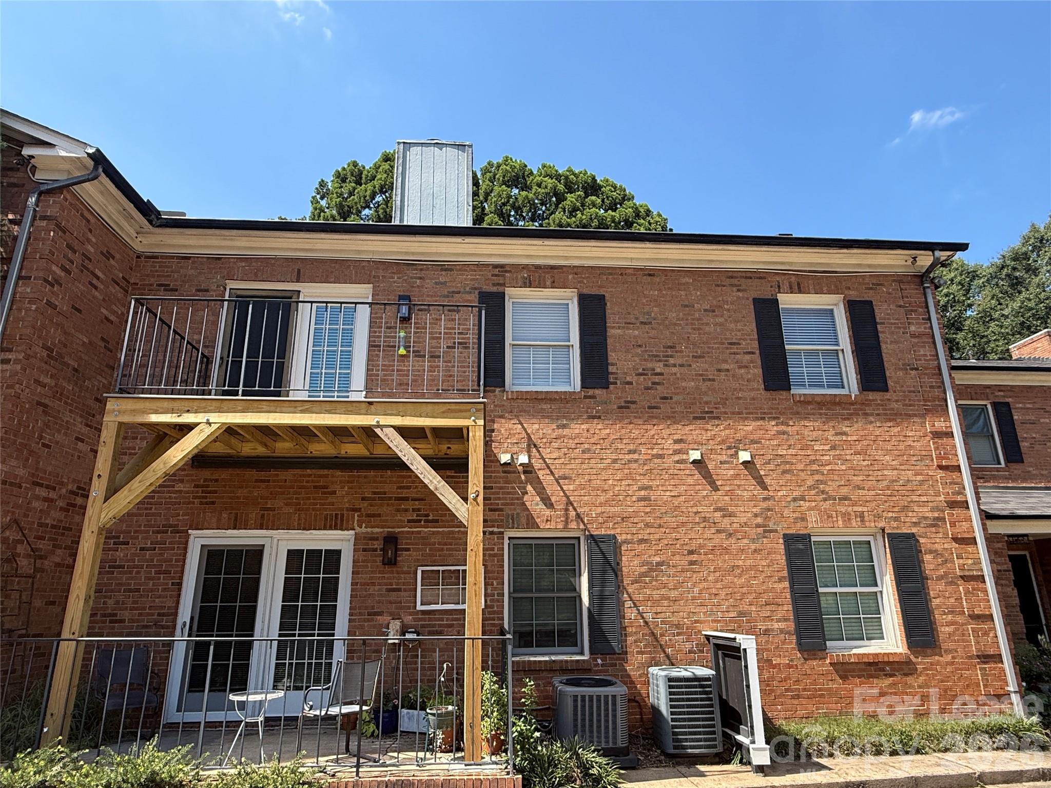 1014 Queens Road, Unit A Charlotte, NC 28207 - Photo 1 of 12 Gallery Image 1