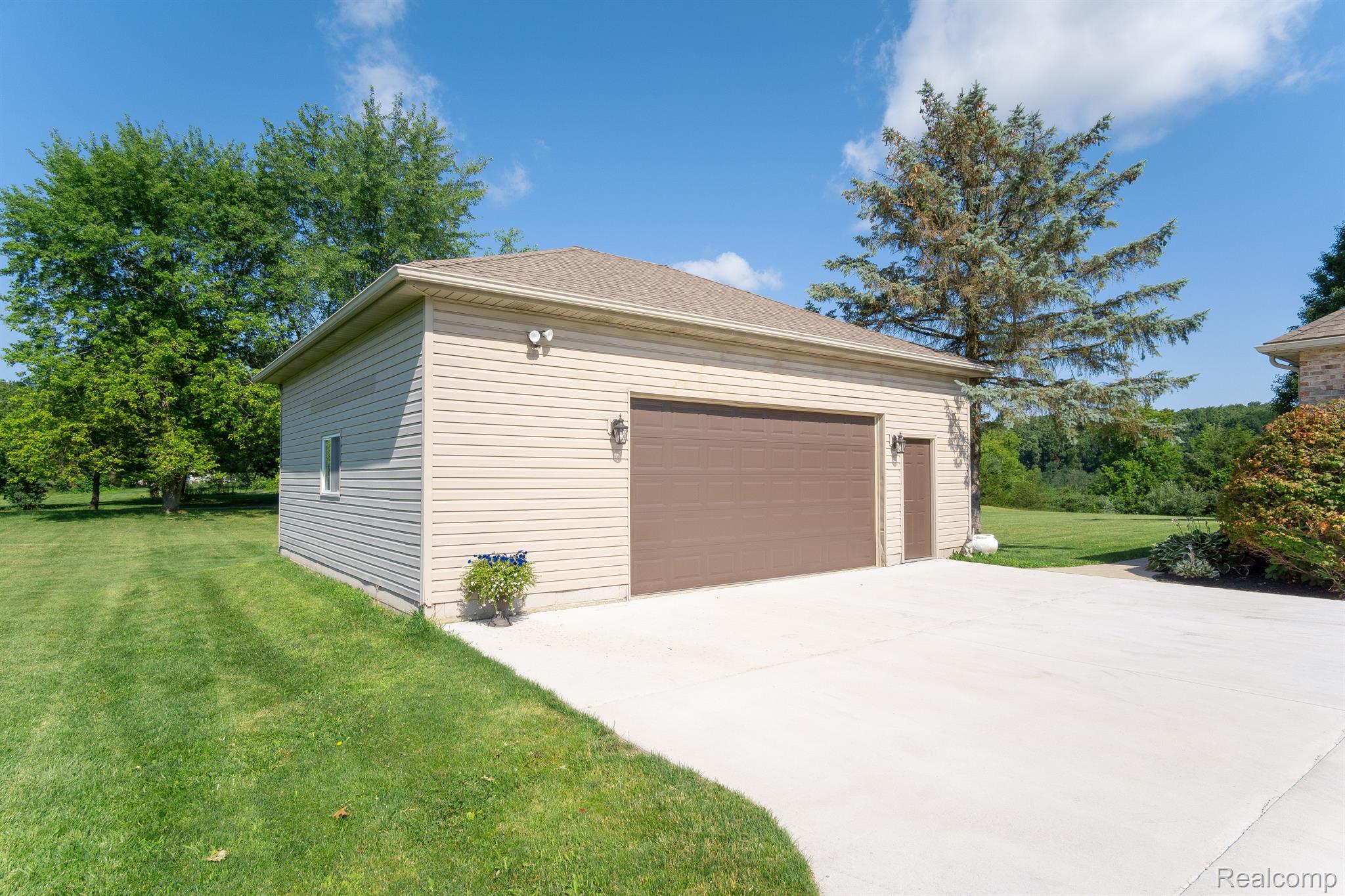 3817 Green Hills Drive Pinckney, MI 48169 - Photo 20 of 71 Gallery Image 20