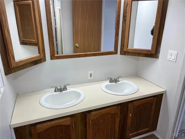 $58,000 | 138 Anthony Lane, New Hartford, NY 13323