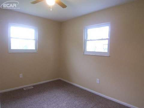 4481 West Lake Road Clio, MI 48420 - Photo 12 of 22 20442568-11.JPG
