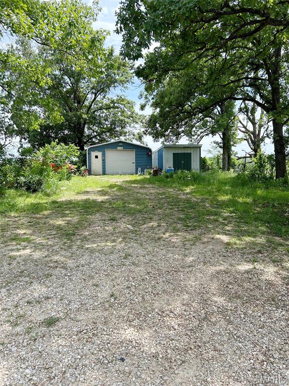 59 Powder Road Wellsville, MO 63384 - Photo 3 of 7