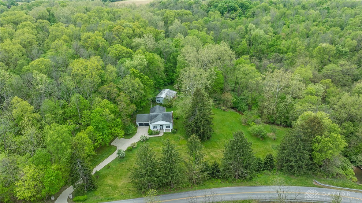 1487 Stone Road Xenia, OH 45385 - Photo 3 of 59 Gallery Image 3