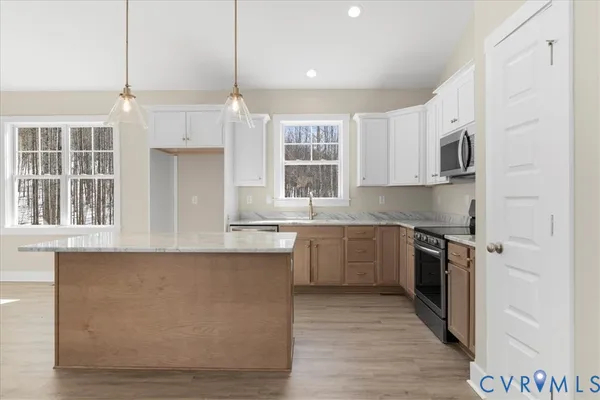 $329,900 | 5386 Mountain Creek Road, Green Bay, VA 23942